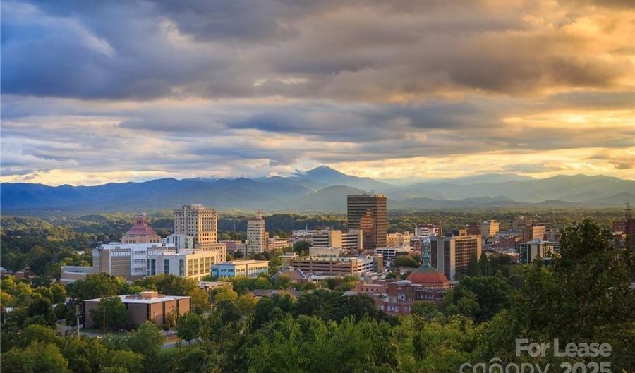 543 College St, Asheville, NC 28801 - 0 Beds, 1 Bath