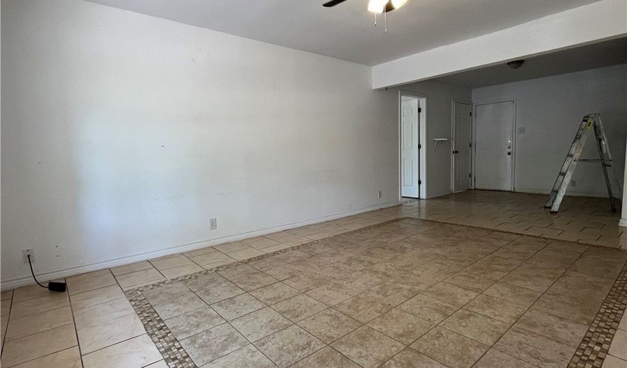 434 S 11th St, Aransas Pass, TX 78336 - 4 Beds, 2 Bath