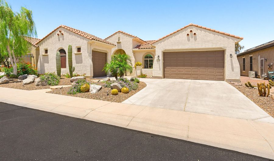 26180 W LOUISE Dr, Buckeye, AZ 85396 - 2 Beds, 2 Bath