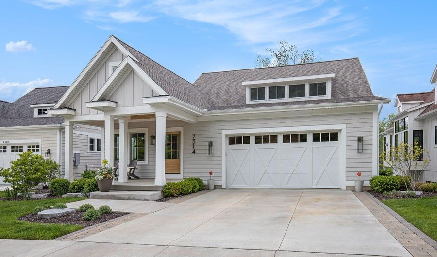 7314 Schoolhouse Dr SE, Ada, MI 49301 - 3 Beds, 4 Bath