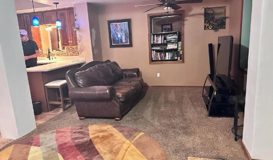 919 22nd St NW, Albuquerque, NM 87104 - 2 Beds, 1 Bath