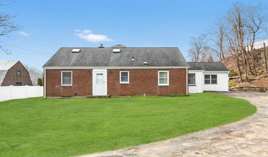 304 Valley Rd, Cos Cob, CT 06807 - 3 Beds, 2 Bath