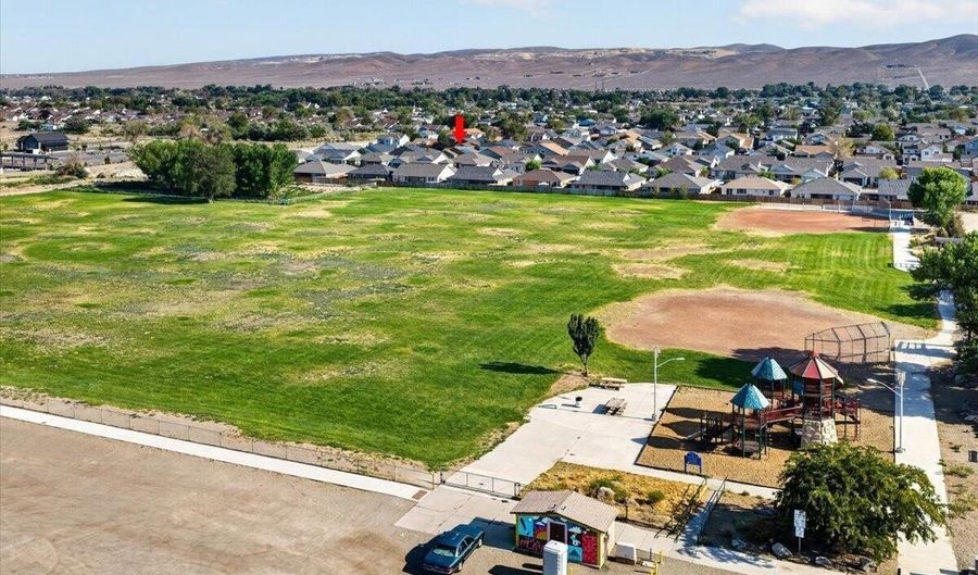 1460 Shadow Ln, Fernley, NV 89408 - 3 Beds, 2 Bath