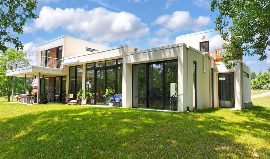 5980 Cherry Hill Rd, Ann Arbor, MI 48105 - 4 Beds, 5 Bath