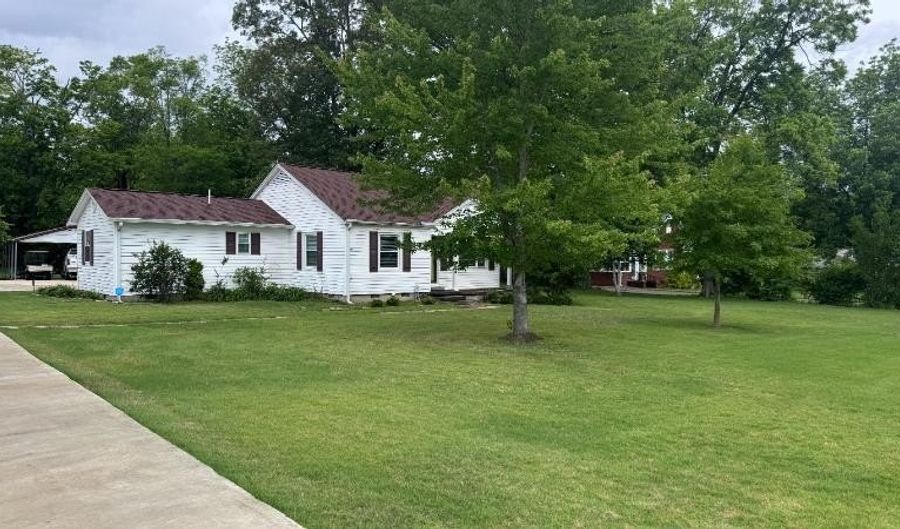529 N 4th St, Baldwyn, MS 38824 - 3 Beds, 2 Bath