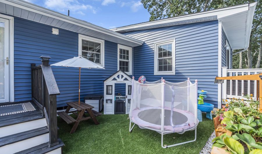 745 Halliard Ave, Beachwood, NJ 08722 - 3 Beds, null Bath