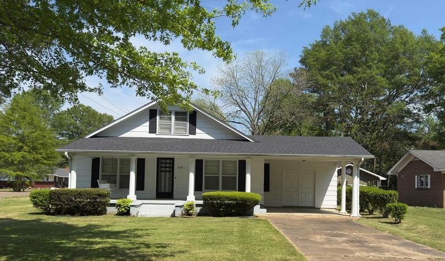 414 N. McSweyne Pl, Bruce, MS 38915 - 3 Beds, 2 Bath