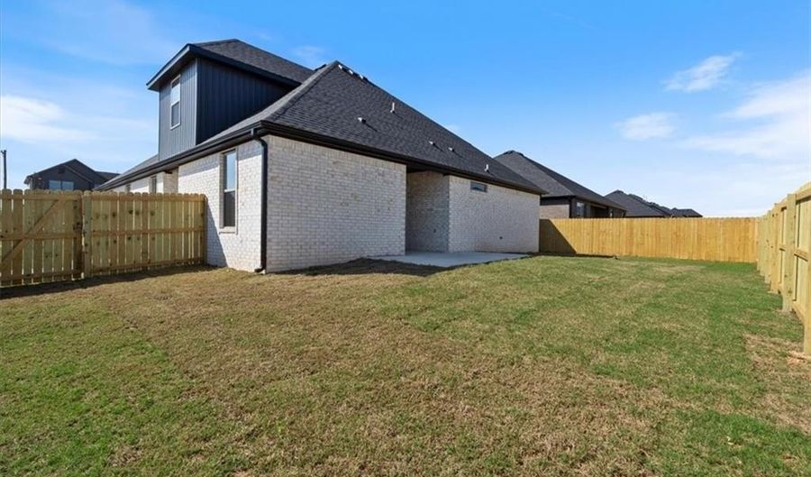 6900 SW Basswood St, Bentonville, AR 72713 - 4 Beds, 3 Bath