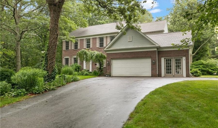 48 Fieldstone Ln, North Kingstown, RI 02874 - 4 Beds, 4 Bath