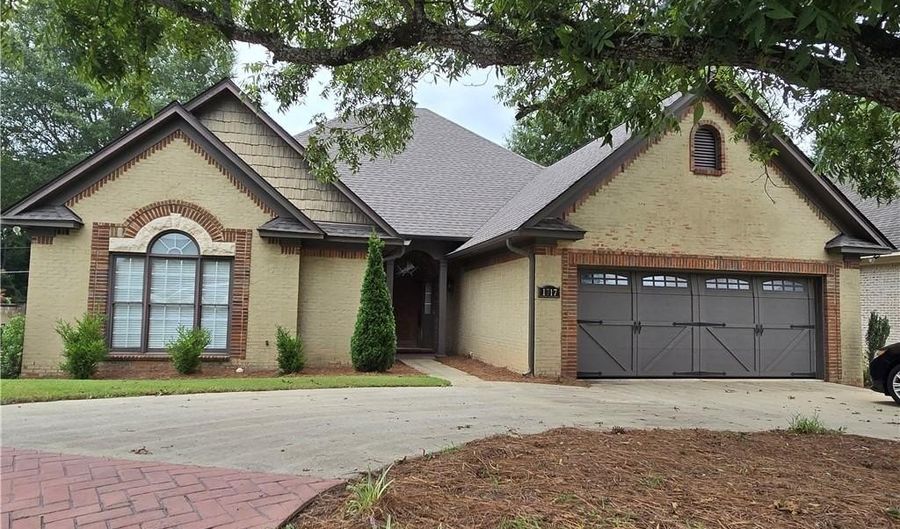 1717 SOLAMERE Ct, Auburn, AL 36832 - 3 Beds, 3 Bath