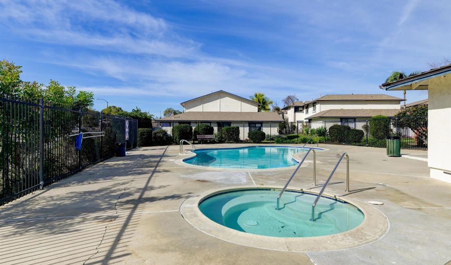 4161 Tiberon Dr, Oceanside, CA 92056 - 3 Beds, 2 Bath