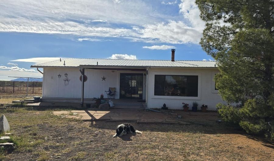 1144 S Hammers Rd, Bowie, AZ 85605 - 2 Beds, 2 Bath