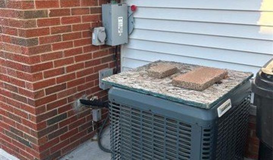 7639 Cortland Ave, Allen Park, MI 48101 - 3 Beds, 2 Bath