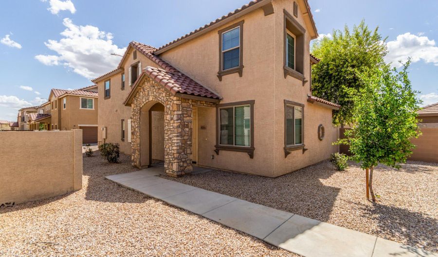 831 E AGUA FRIA Ln, Avondale, AZ 85323 - 4 Beds, 3 Bath
