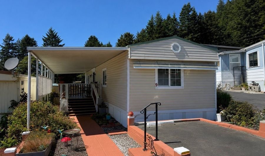 15765 HIGHWAY 101 9, Brookings, OR 97415 - 2 Beds, 2 Bath