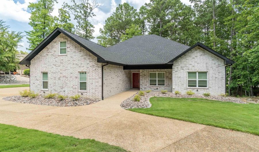 3 Ideal Ln, Hot Springs Village, AR 71909 - 3 Beds, 2 Bath