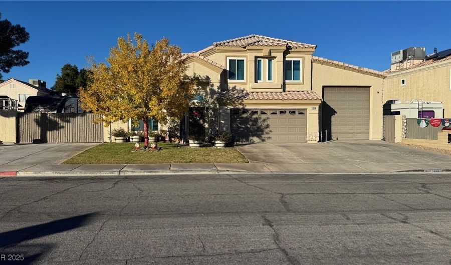 7880 Ahey Rd, Las Vegas, NV 89129 - 4 Beds, 3 Bath