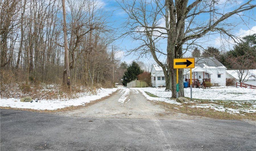 1821 Myersville Rd, Akron, OH 44312 - 4 Beds, 2 Bath