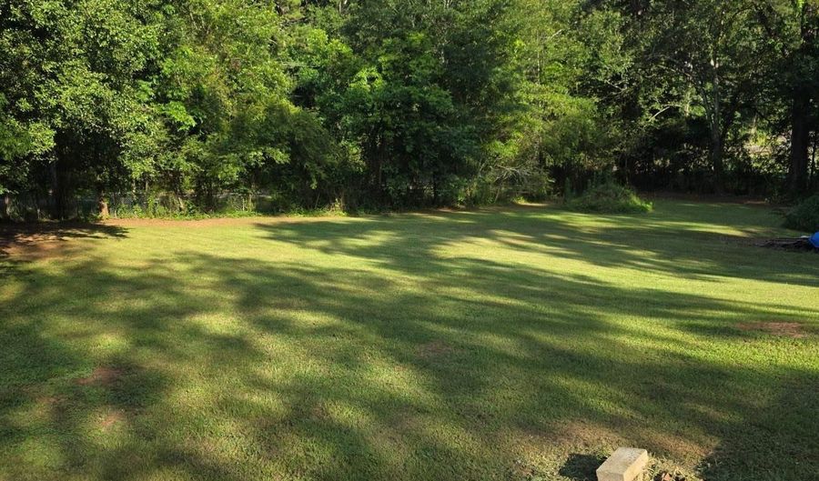 90 DEARMANVILLE Dr, Anniston, AL 36207 - 3 Beds, 1 Bath