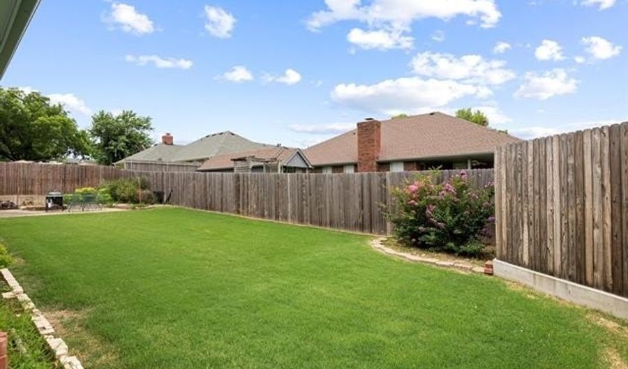 5633 NE STEEPER, Bartlesville, OK 74006 - 4 Beds, 3 Bath