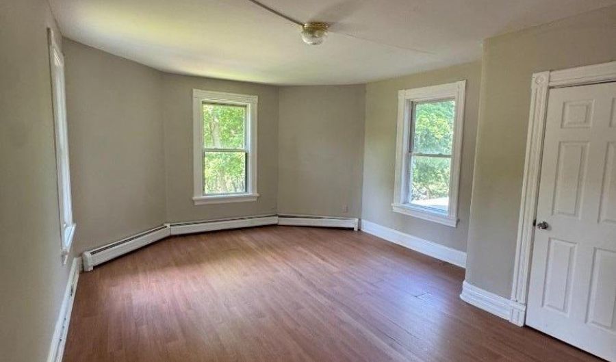 49 Mountain Ave B, Andover, NJ 07801 - 3 Beds, 1 Bath