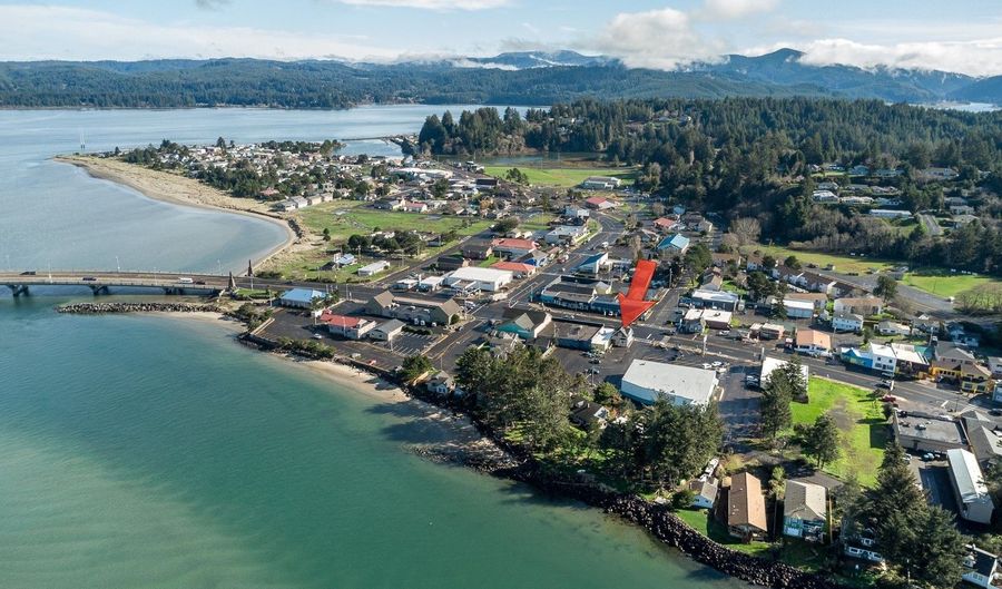 120 NW HIGHWAY 101, Waldport, OR 97394 - 0 Beds, 0 Bath