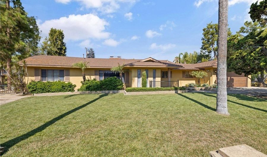 531 N Cherry Tree Ln, Anaheim, CA 92806 - 3 Beds, 3 Bath