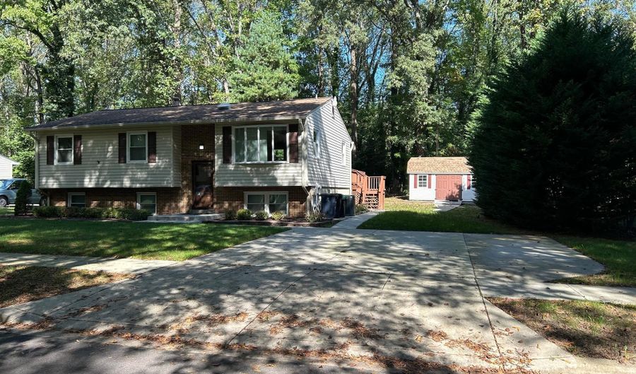 13224 DANGELO Dr, Bowie, MD 20720 - 2 Beds, 1 Bath