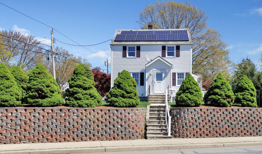 1400 Reservoir Ave, Bridgeport, CT 06606 - 3 Beds, 2 Bath
