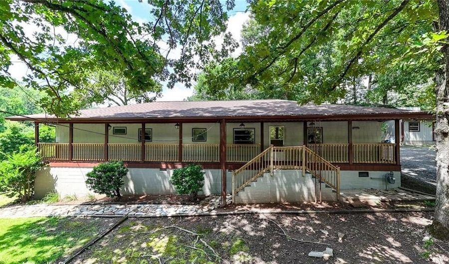 166 Lynch St SE, Acworth, GA 30101 - 4 Beds, 2 Bath