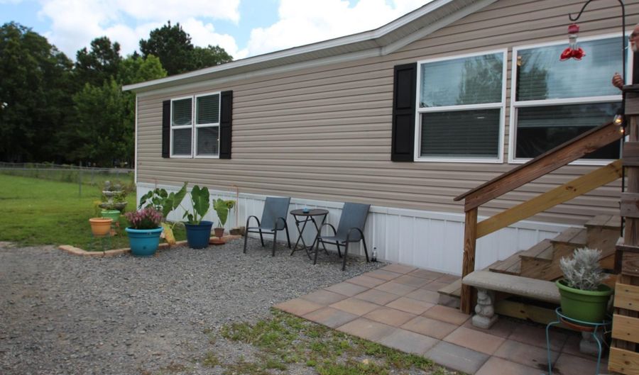 1310 Caroline Cv, Benton, AR 72015 - 3 Beds, 2 Bath