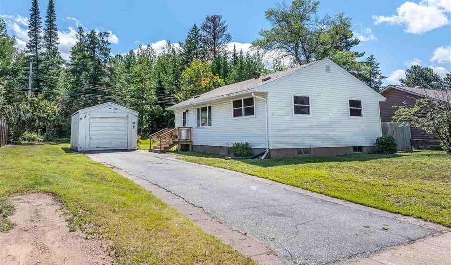 34 Elm Blvd, Babbitt, MN 55706 - 3 Beds, 2 Bath