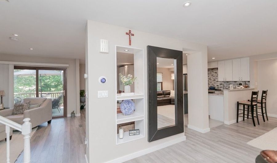 41 Killdeer Pl, Allamuchy Twp., NJ 07840 - 4 Beds, 4 Bath