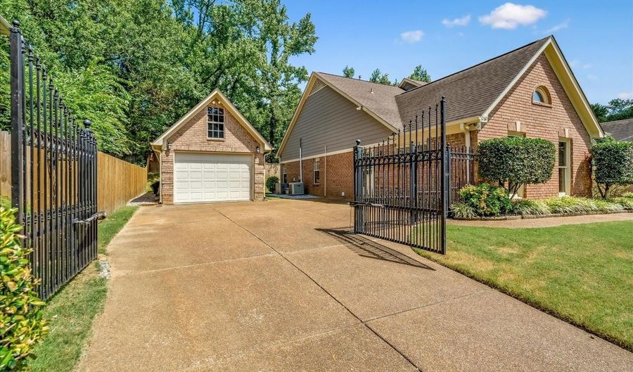 4260 STEFFAN WOODS, Bartlett, TN 38135 - 4 Beds, 3 Bath