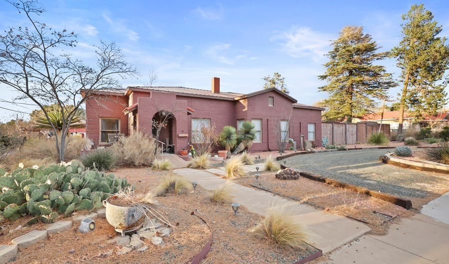 701 E Sul Ross, Alpine, TX 79830 - 4 Beds, 3 Bath