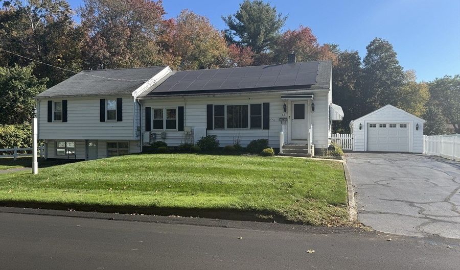 41 Mansion St, Bellingham, MA 02019 - 4 Beds, 2 Bath
