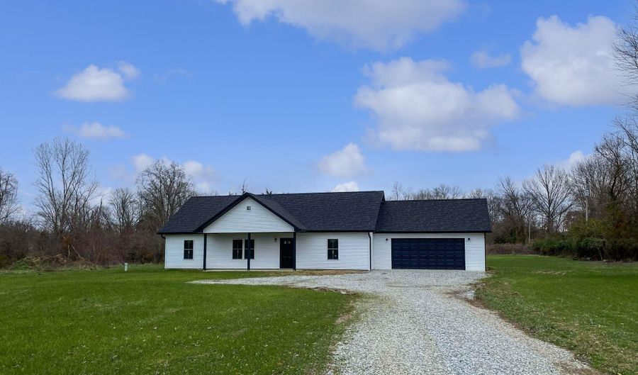 10 Trinton Ave, Bedford, IN 47421 - 3 Beds, 2 Bath