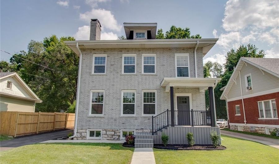 2619 Hillcrest Ave, Alton, IL 62002 - 5 Beds, 2 Bath