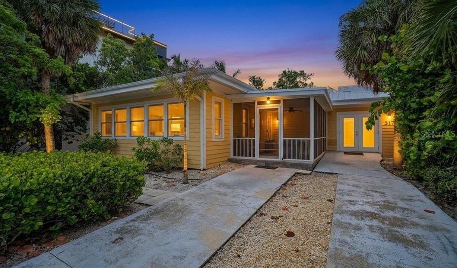 317 N BAY Blvd, Anna Maria, FL 34216 - 3 Beds, 3 Bath