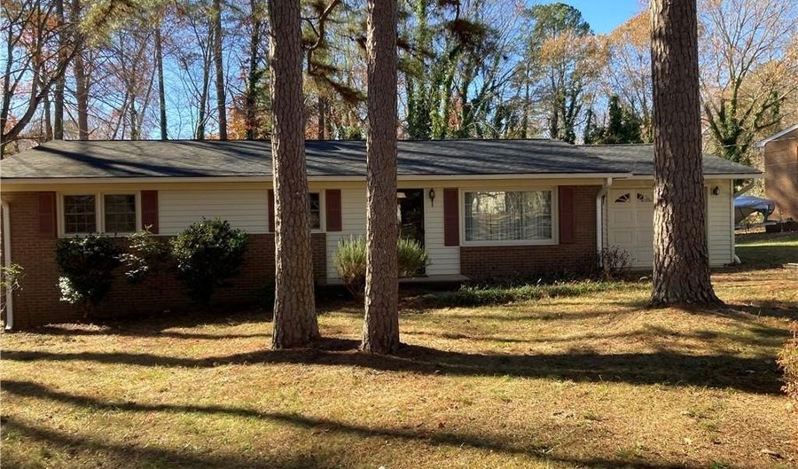 1827 LeVance St, Asheboro, NC 27203 - 3 Beds, 2 Bath