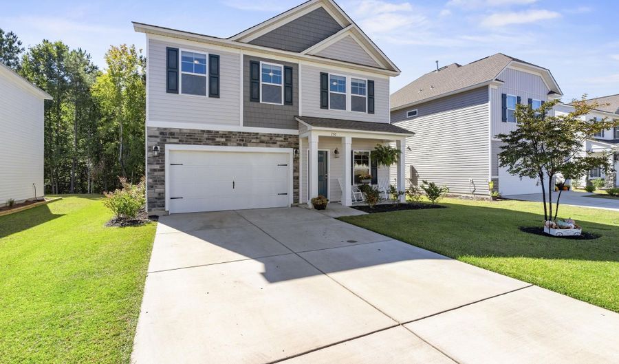 270 Honey Hill Way, Blythewood, SC 29016 - 5 Beds, 3 Bath