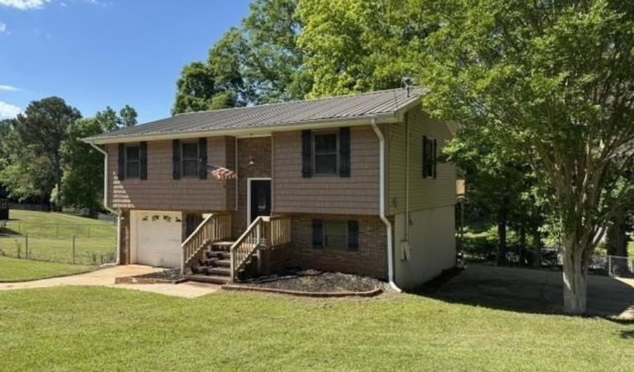 10 ELAINE St, Alexandria, AL 36250 - 4 Beds, 2 Bath