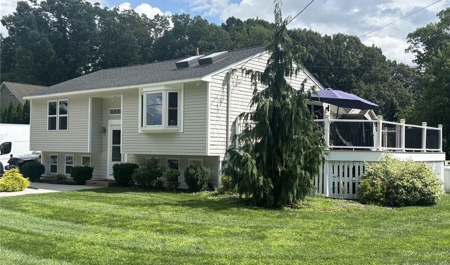 23 Granite St, Johnston, RI 02919 - 3 Beds, 2 Bath