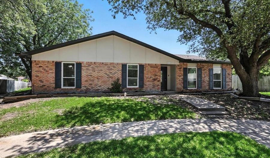 5024 Middleton Cir, The Colony, TX 75056 - 4 Beds, 2 Bath
