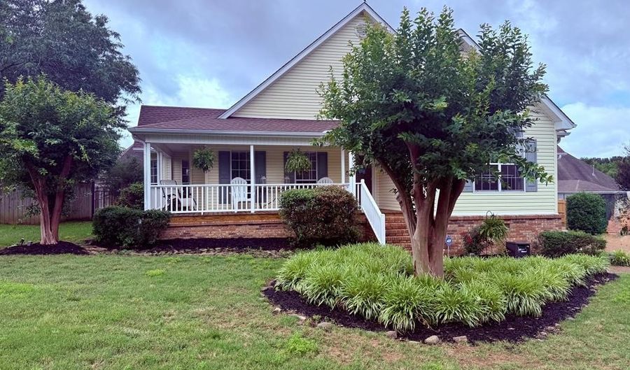 103 Sherwood Cv, Batesville, MS 38606 - 3 Beds, 2 Bath