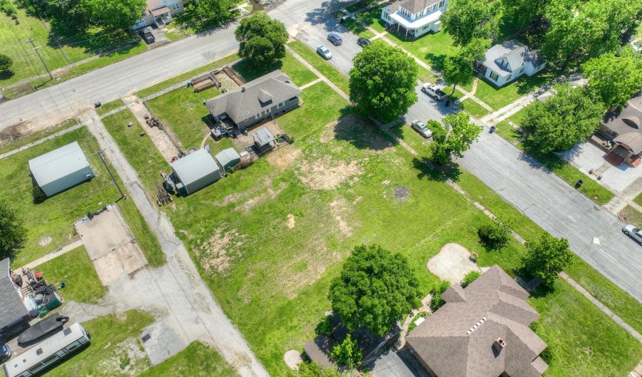 436 E 13th Lots 9 & 10, Baxter Springs, KS 66713 - 0 Beds, 0 Bath