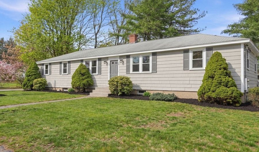18-20 Genetti Cir, Bedford, MA 01730 - 5 Beds, 2 Bath