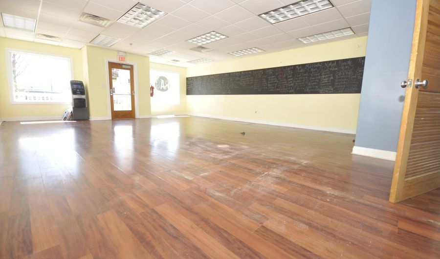 20 Center Ave 3, Atlantic Highlands, NJ 07716 - 0 Beds, 0 Bath