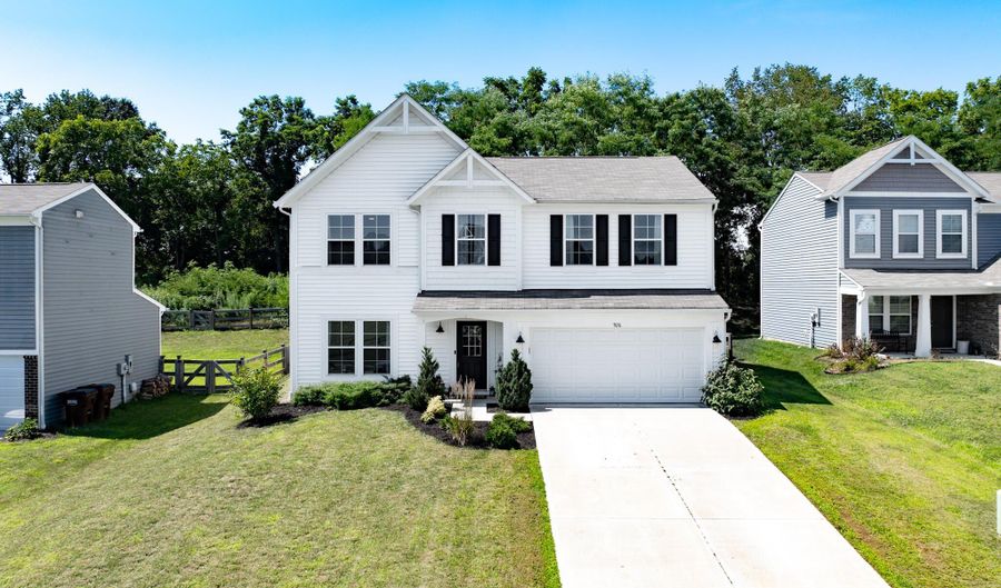926 Darlington Creek Dr, Alexandria, KY 41001 - 3 Beds, 3 Bath
