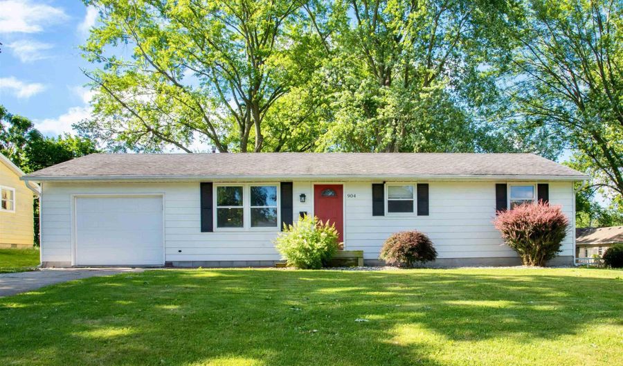 904 Carlin Pl, Angola, IN 46703 - 3 Beds, 1 Bath